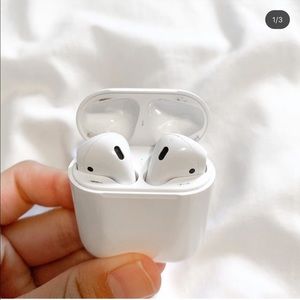 ❌ SOLD via INSTAGRAM @kds.apparel ❌ Apple AirPods